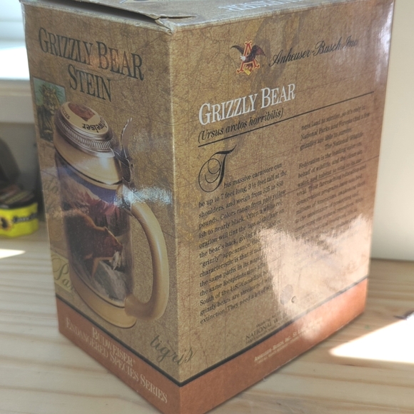 Budweiser "Grizzly Bear" Stein - Picture 8 of 8